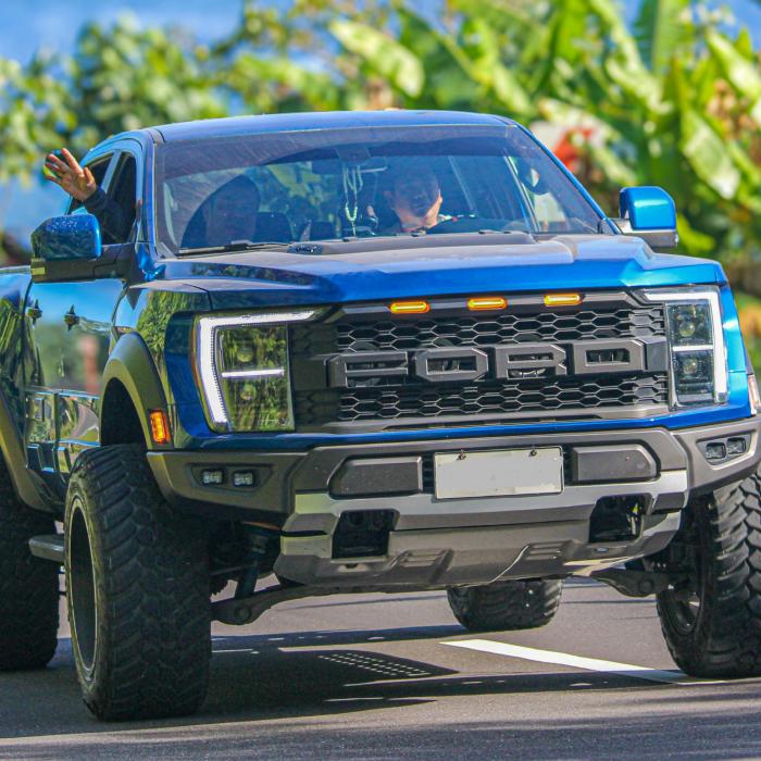 Lodder car truck pickup